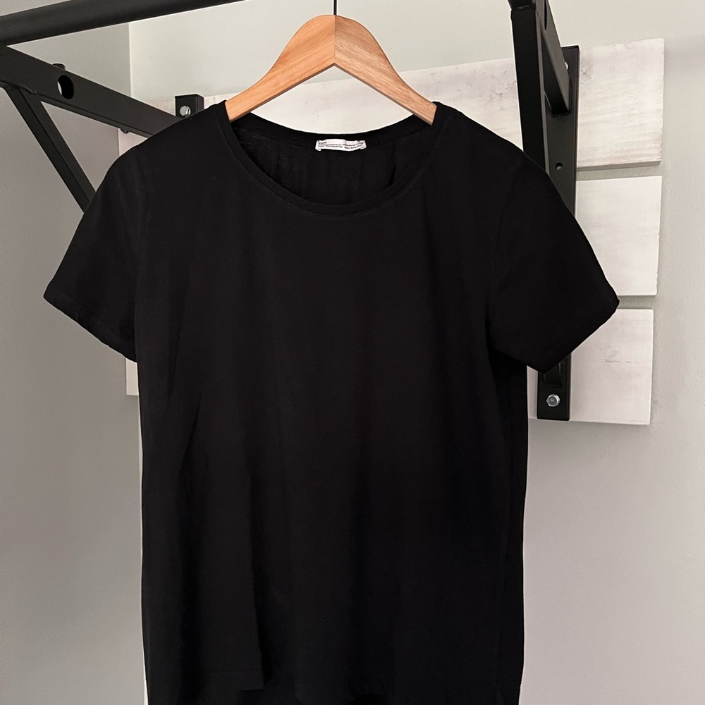 Black Crewneck TShirt by Zara size M